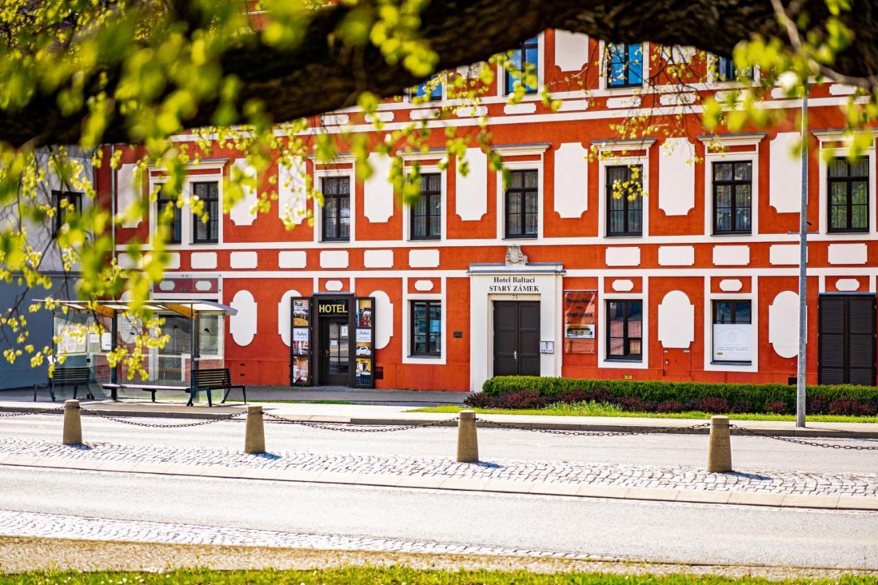 Hotel Baltaci Stary Zamek Napajedla Bagian luar foto